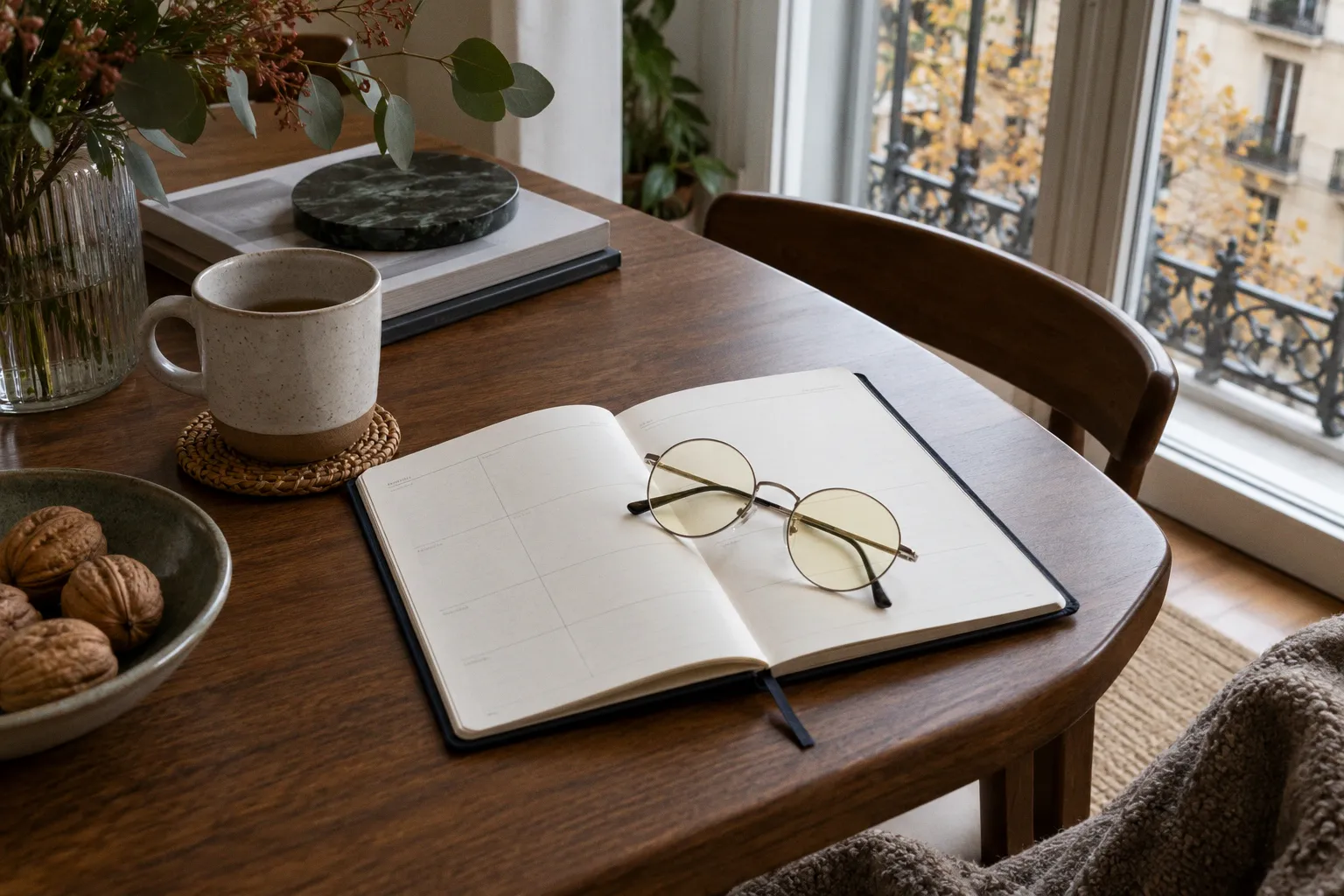Gafas con filtro azul o lentes antirreflejos para trabajar